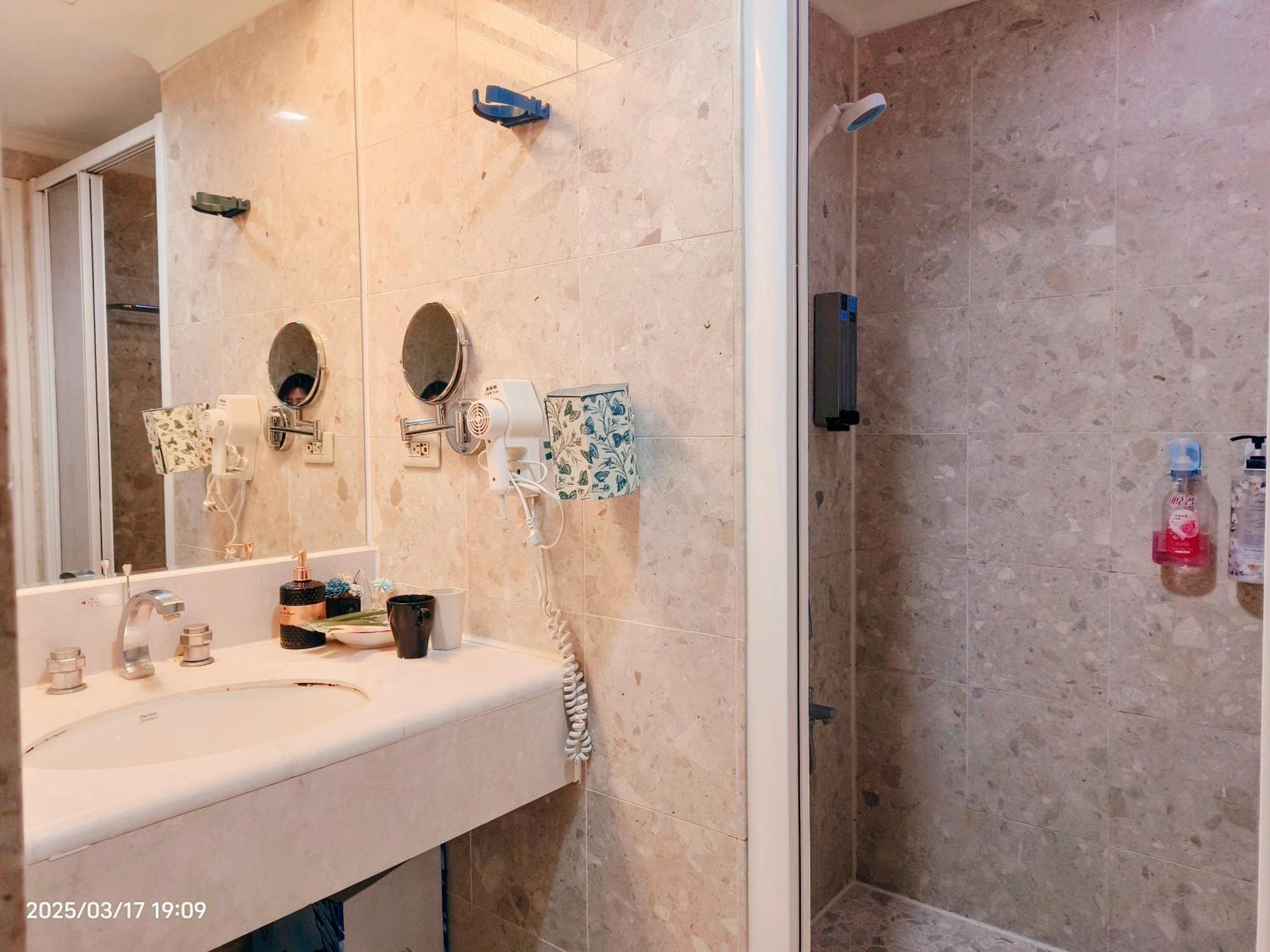 Niwill Homestay Taichung Eksteriør bilde